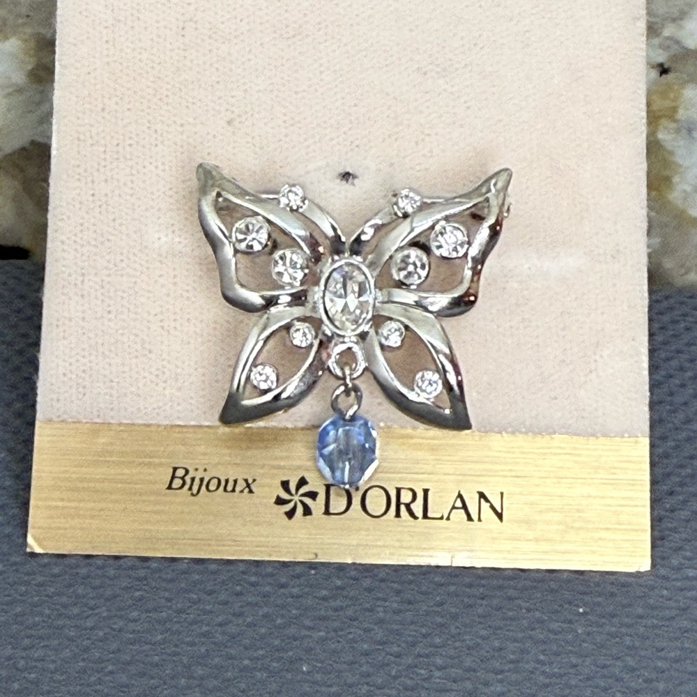 NWT D'Orlan rhodium-plated butterfly brooch accented with Swarovski crystals. - Picture 3 of 7